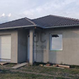Szigetcsépi eladó újépítésű családi ház, U0049940